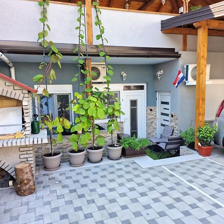 Studio Apartman Lorena Apartment Zagreb Luaran gambar