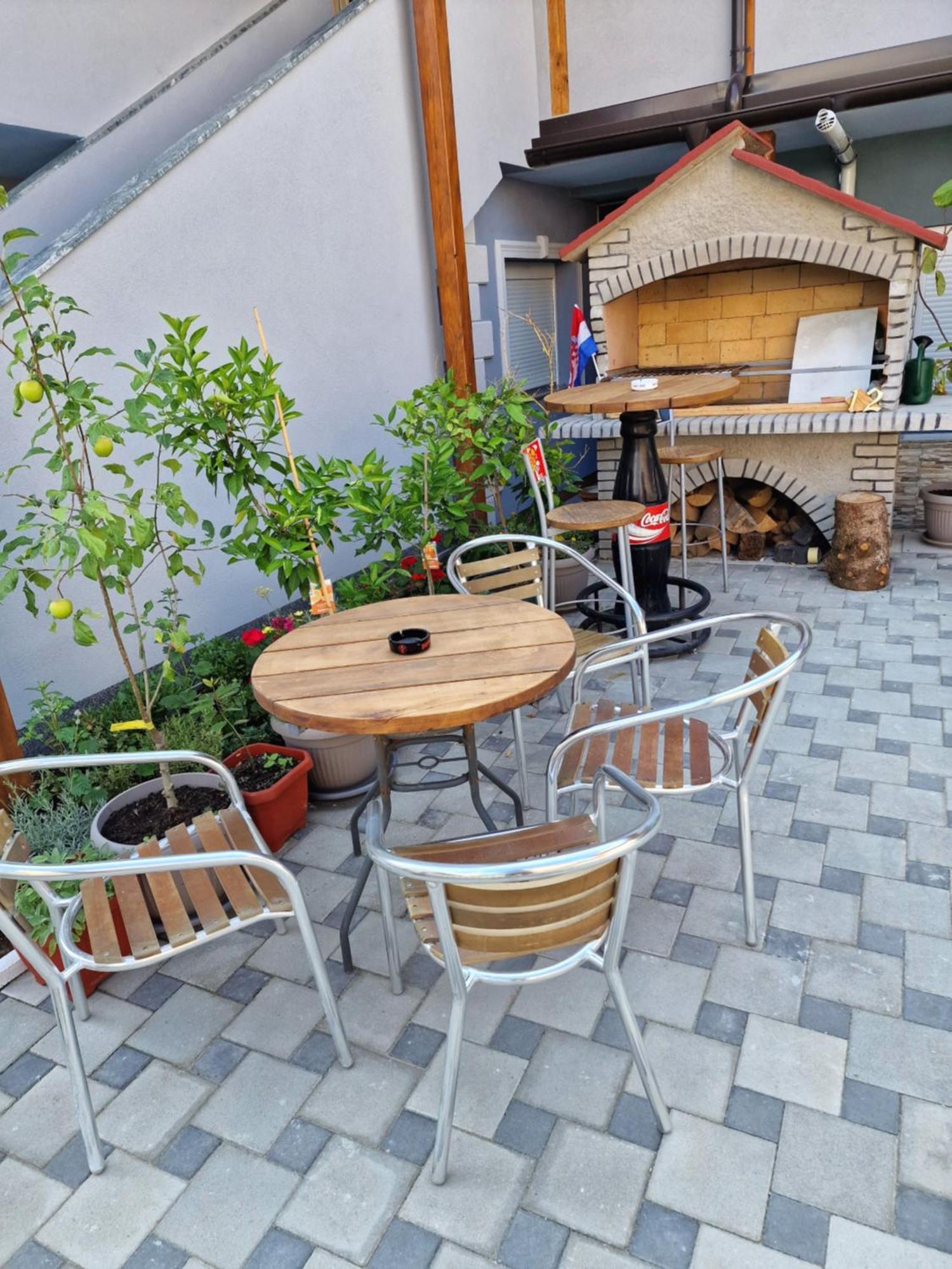 Studio Apartman Lorena Apartment Zagreb Luaran gambar