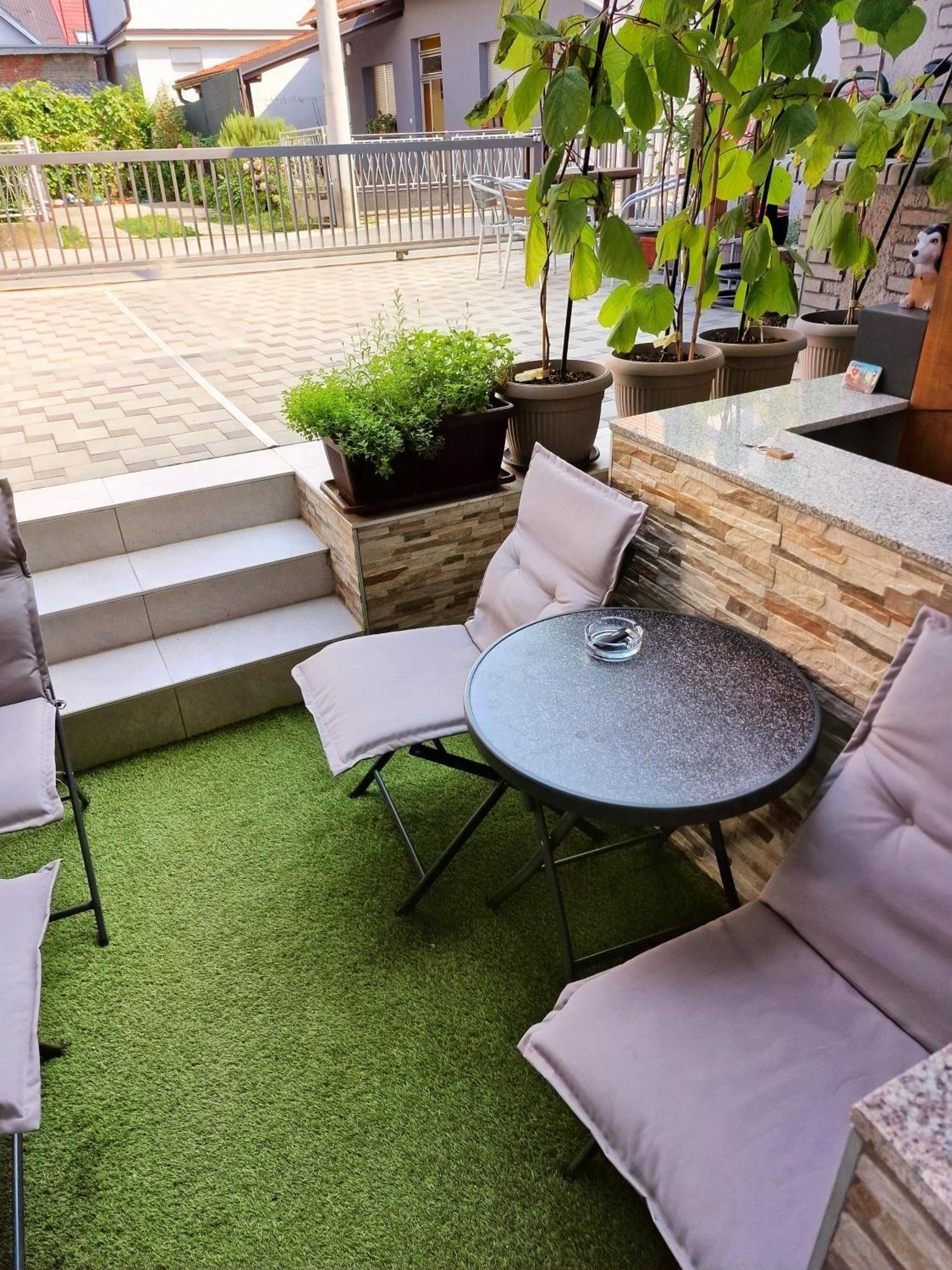 Studio Apartman Lorena Apartment Zagreb Luaran gambar
